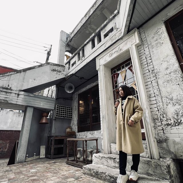 首爾聖水洞 特色水泥復古 Camel Cafe 