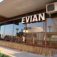 Évian-les-Bains - Unlimited Evian water for free