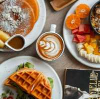 THE EIGHTH ROOM คาเฟ่ดีที่ เขาหลัก พังงา
