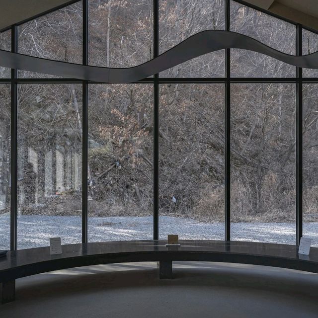 사색에 잠기기 좋은 카페 "용인 묵리459"