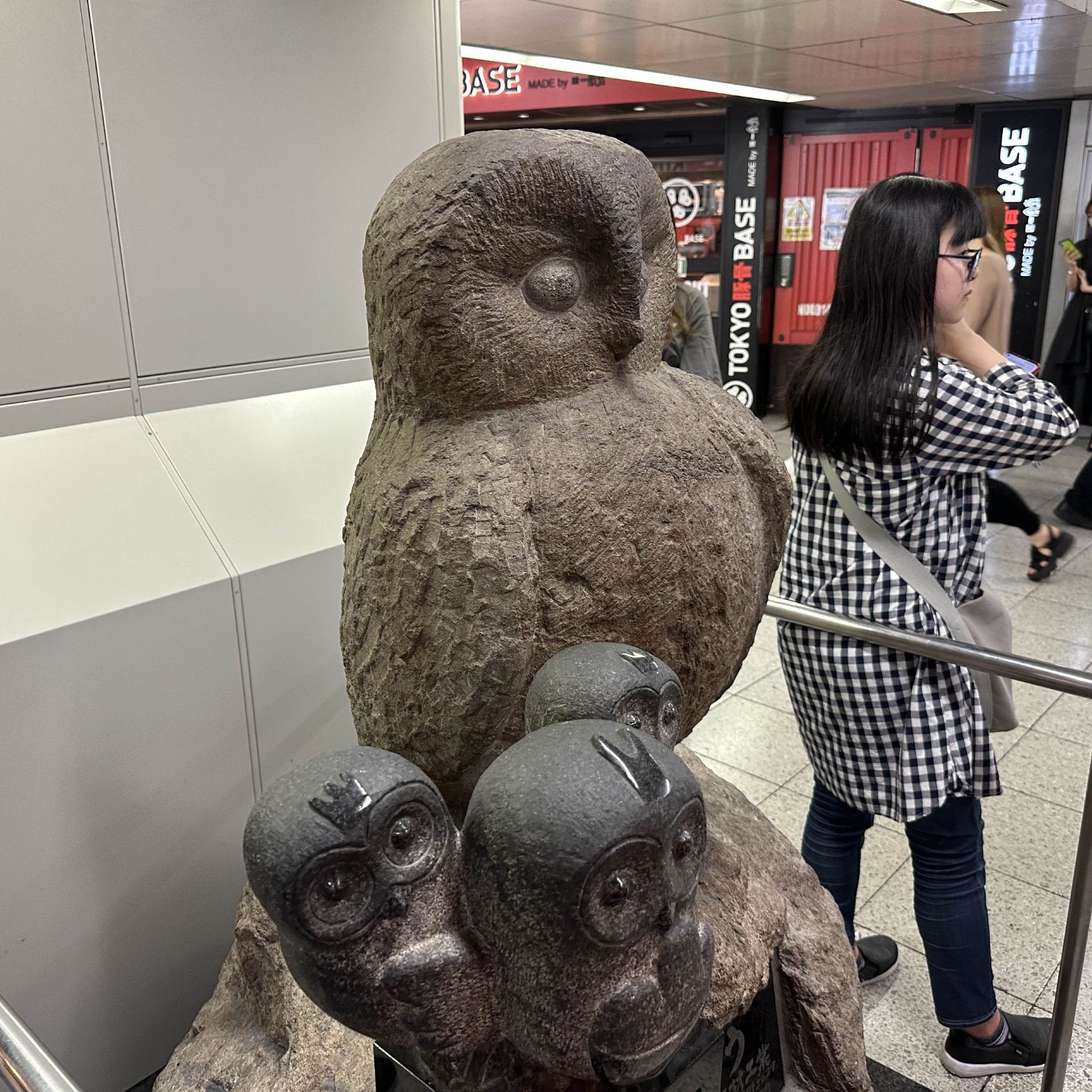 東京】いけふくろうを中心とした駅のオブジェたち | Trip.com 東京