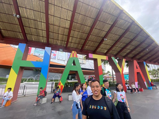 Pusat Perbelanjaan Besar - Central Festival Hatyai