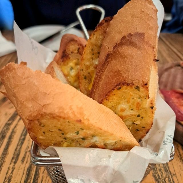 ✨蠔站高質西式晚餐💕超平生蠔🦪飲生啤🍻食意粉飯Pizza🍕