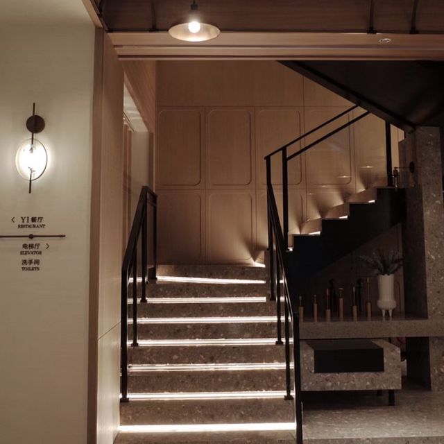 🏰💫 深圳太子伊敦睿選酒店🏨復古設計下的舒適奢華！🏰💫