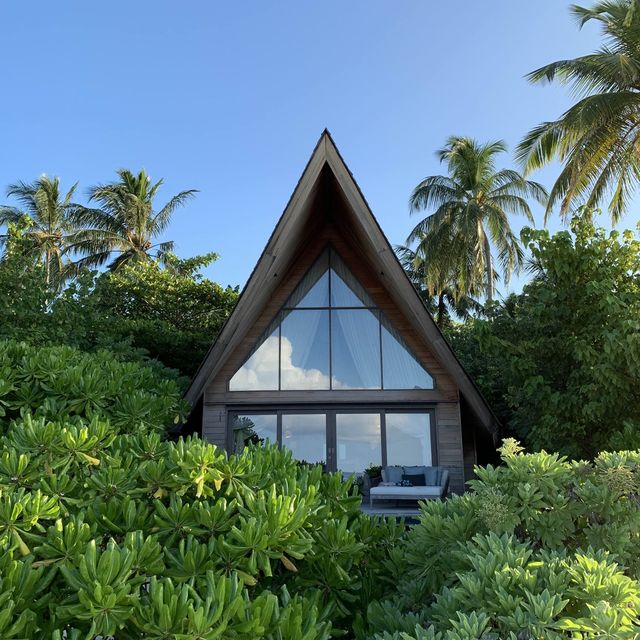 Beach Villa, St Regis Maldives