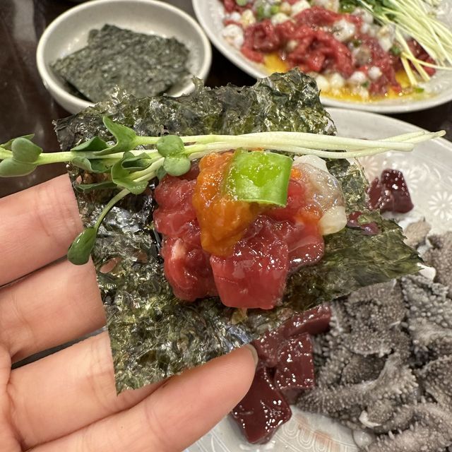 ソウルのクァンジャン市場でユッケはいかが？