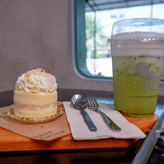 📍 8Sixteen Cafe