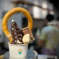 📍香港尖沙咀｜TWIST & BUCKLE · 最新入圍米芝蓮街頭小食🏆 彩虹色彩多種口味Churro🌈