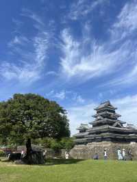 🐦‍⬛🏯พาชมปราสาทอีกาดำ แห่งเดียวในญี่ปุ่น 