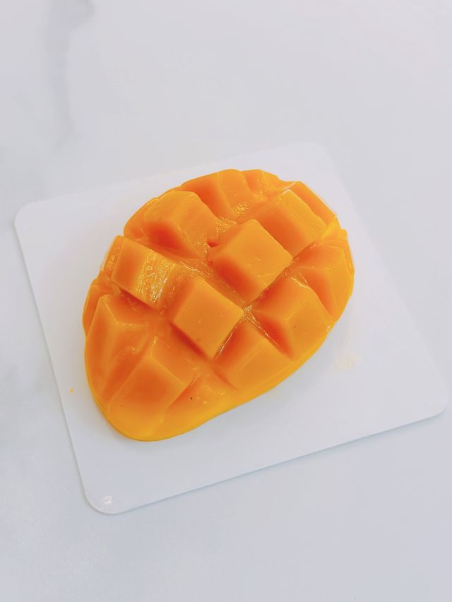 首創泰式蛋糕 | 精緻盞鬼