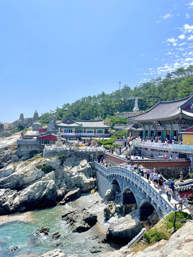 한국에서 가장 아름다운 사찰, 해동용궁사