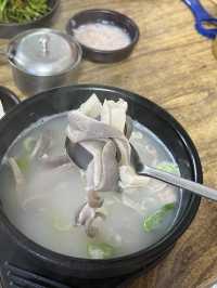 부산하면 역시 돼지국밥