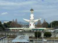 日本大阪｜萬博紀念公園中的巨塔