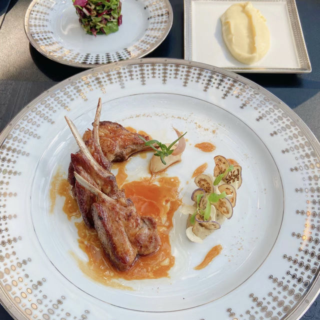 澳門三星米其林法國餐廳 「天巢Robuchon au Dôme」