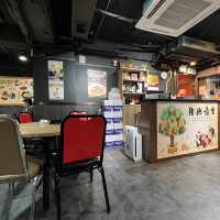 環境闊落的小炒店