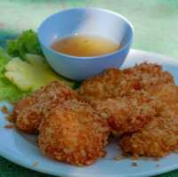 ร้านลับๆ ริมทะเล ที่คนภูเก็ตรู้จักกันดี 