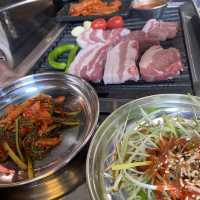 [인창동] 돼지와 소의 만남이 찰떡 '오프로고기집'🐷
