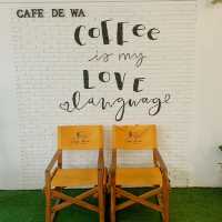 Cafe’ de wa บ้านกรูด บางสะพาน คาเฟ่โทนสีเหลือง