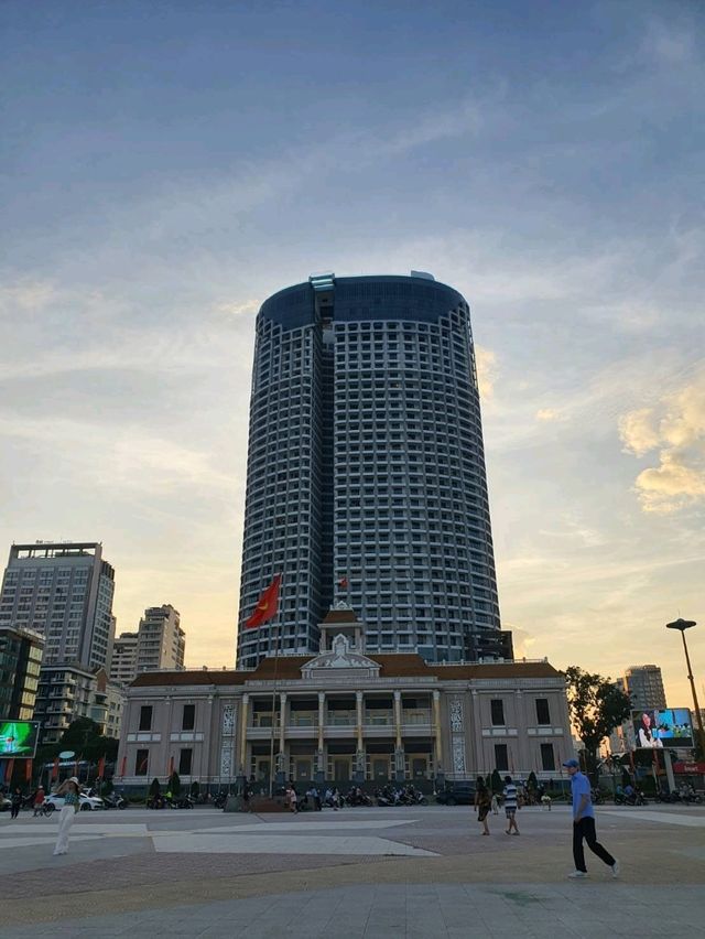 ที่พักวิวทะเลใจกลางเมืองญาจาง holi Panorama Nha Trang