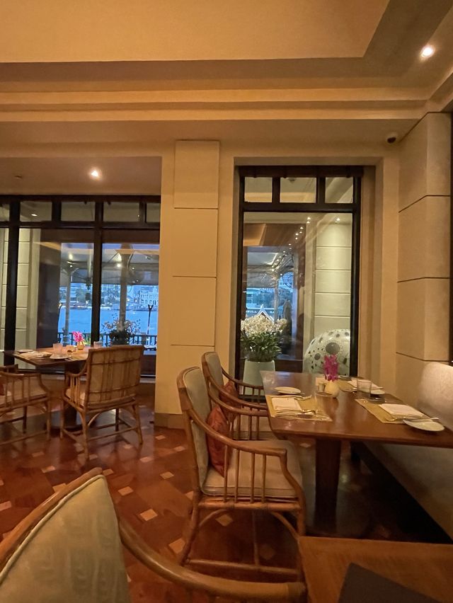 曼谷半島酒店自助餐River Cafe and Terrace河畔美景與美食的絕妙結合！