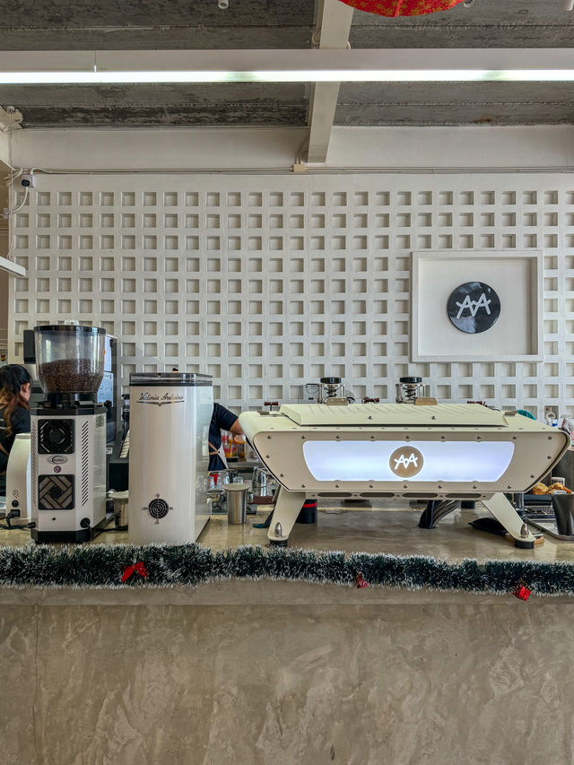 Mama don't like espresso bar & Bake lab ☕️