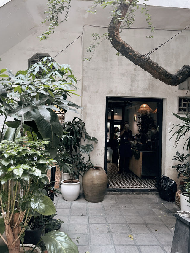 Annamoi Hanoi Cafe 