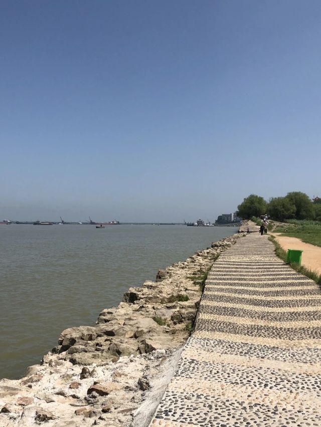 洞庭湖，自古就有「八百里洞庭」濱湖風光秀麗