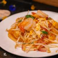 บุฟเฟ่ต์มื้อค่ำโรงแรม 5 ดาว ริมหาดแหลมแม่พิมพ์