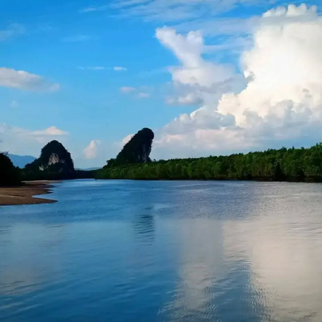 ท่าเทียบเรือเขาขนาบ