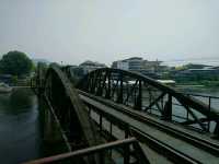 หนีร้อนมาเที่ยว..สะพานข้ามแม่น้ำแคว