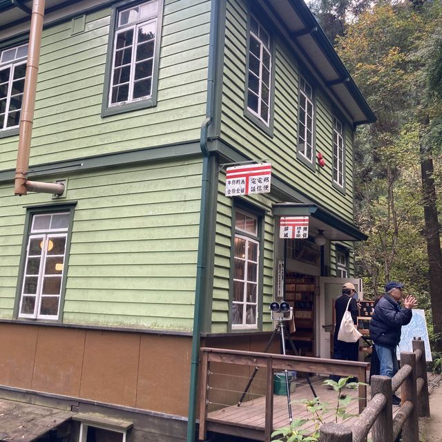 森の中の喫茶店