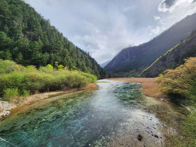 Jiuzhaigou จิ่วจ้ายโกวในเดือนเมษายน