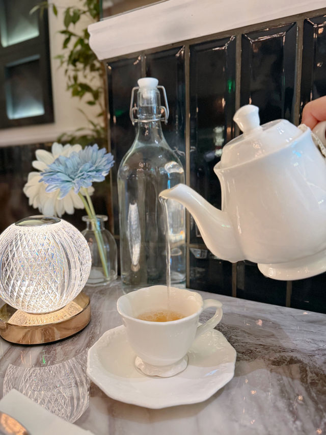 銅鑼灣華麗宮廷風餐廳｜約會慶生打卡🩷