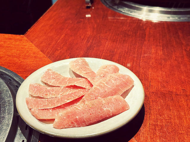 「臺北精華區梵燒肉」- 年米其林推薦餐廳，極致和牛燒肉饗宴