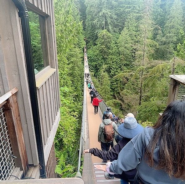 North Vancouver에 자연경관이 멋진 공원Capilano suspension Bridge Park