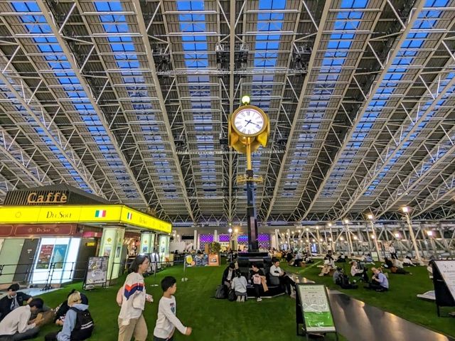 日本大阪-大阪梅田免費賞夜景逛街的好去處：時空の広場