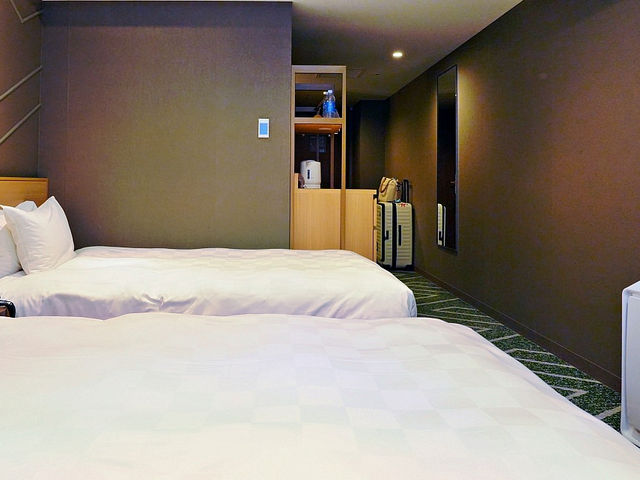 淺草豪景飯店別館六區：舒適入住體驗，交通方便鄰近地鐵！
