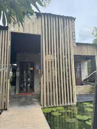 คาเฟ่สุดแนว Black Dog Coffee