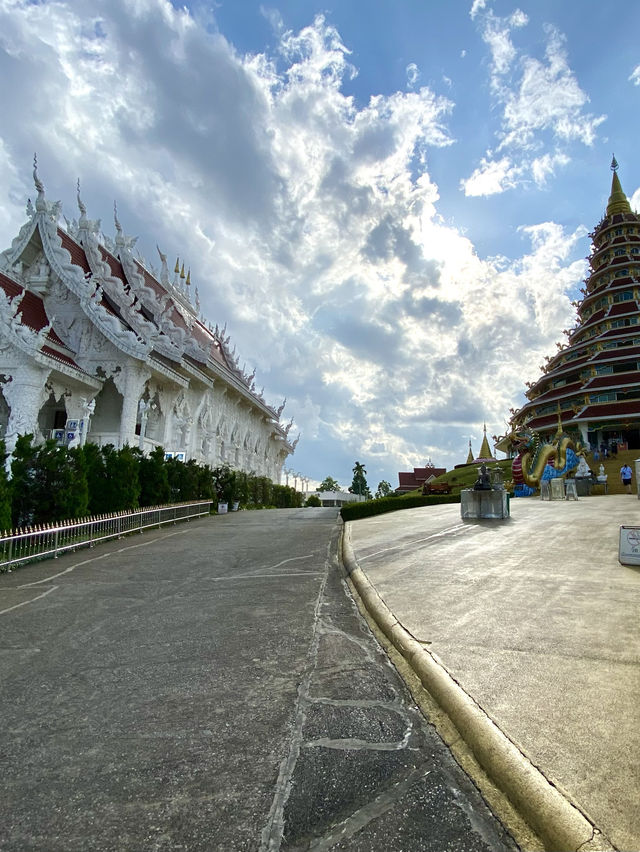 เป็นวัดที่เราบริจาคเงิน แล้วสัมฤทธิ์ผลไม่นานเกินรอ