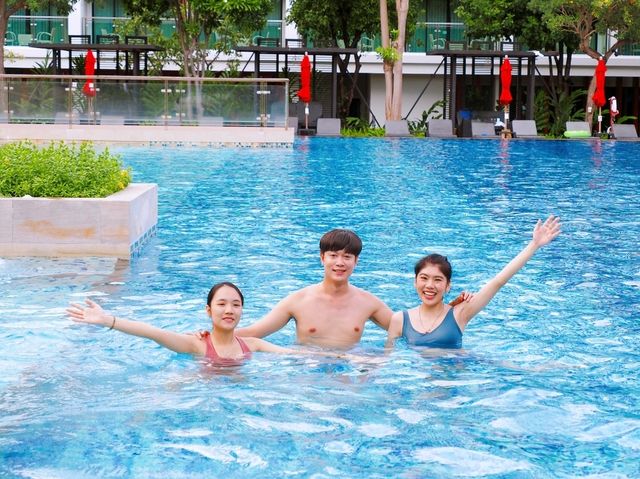 แท็กเพื่อนไปเที่ยวหัวหิน นอนอมารีกับราคาคุ้มๆ !!