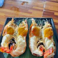 ร้านกุ้งเผา ริมแม่น้ำอยุธยา  