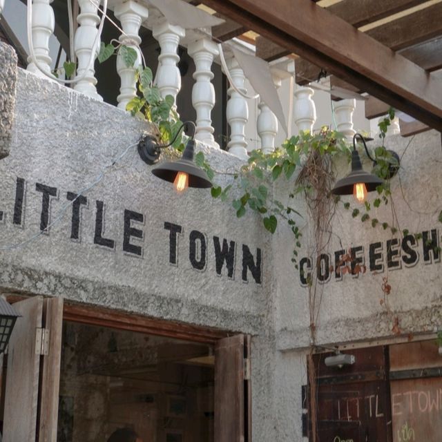 Little Town Sriracha คาเฟ่สุดชิวริมทะเลศรีราชา