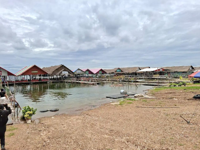 ล่องแพบางแสน 2 @เขื่อนอุบลรัตน์ จ.ขอนแก่น