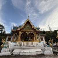 วัดพูสะเหล้า วัดที่มีมุมมองที่สวยที่สุดของปากเซ