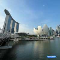 Sunrise Serenity: Marina Bay Sands Morning Stroll