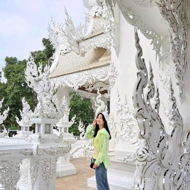 ร่องขุ่น 🙏🏼 พุทธศิลป์เมืองเชียงราย