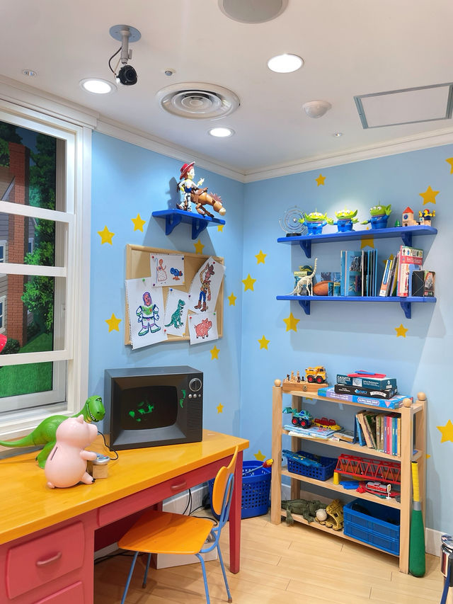 Disney Store ชิบูยะมีอะไรบ้าง ไปดูกัน!