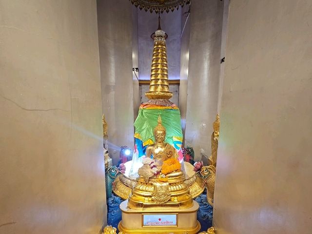 สักการะภูเขาทอง สถานที่ศักดิ์สิทธิ์กลางกรุง  🛕✨️