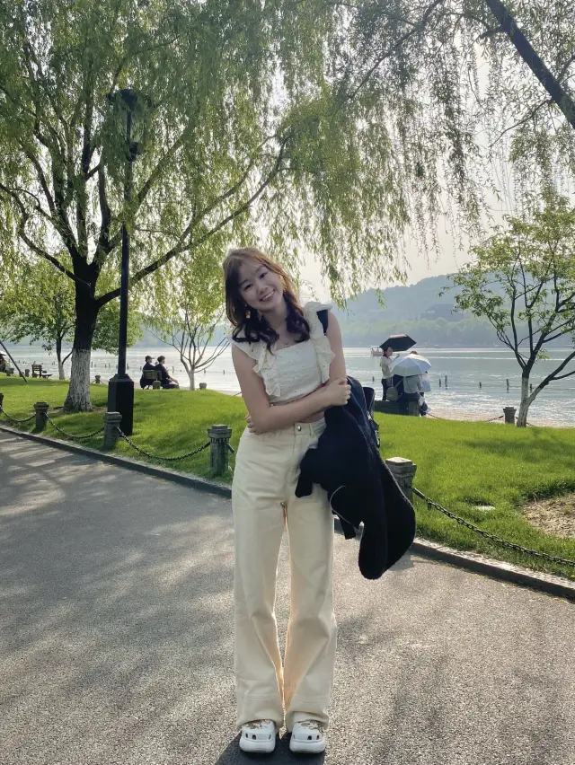 การเดินทางแบบวันเดียวไปยังทะเลสาบซีหูในหางโจว: การหลบหนีที่เงียบสงบ