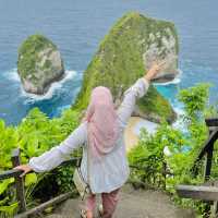 เคลลิงคิง บีช (Kelingking Beach)